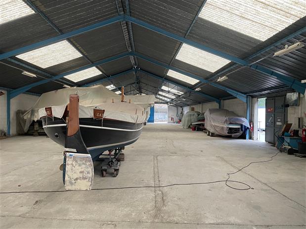 Local d'activités Location 06200 NICE