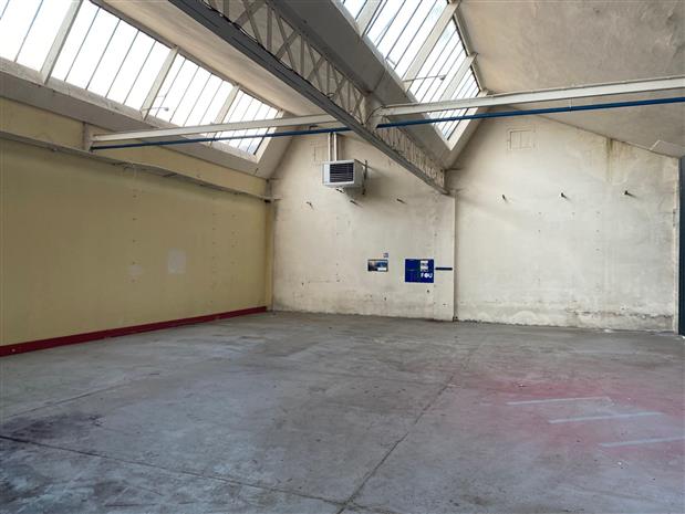 Local d'activités Vente/Location 27830 NEAUFLES ST MARTIN