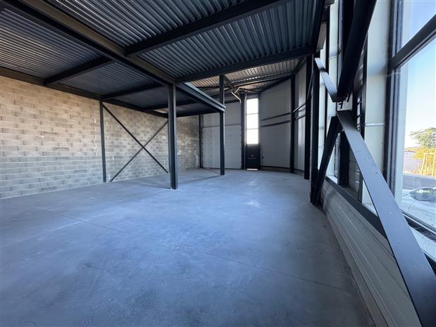 Local d'activités Location 34680 ST GEORGES D'ORQUES  RUE DES CARRIERES