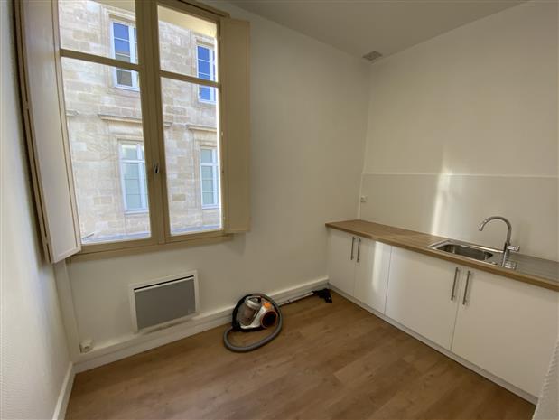 Bureau Location 33000 BORDEAUX 32 COURS DE L'INTENDANCE