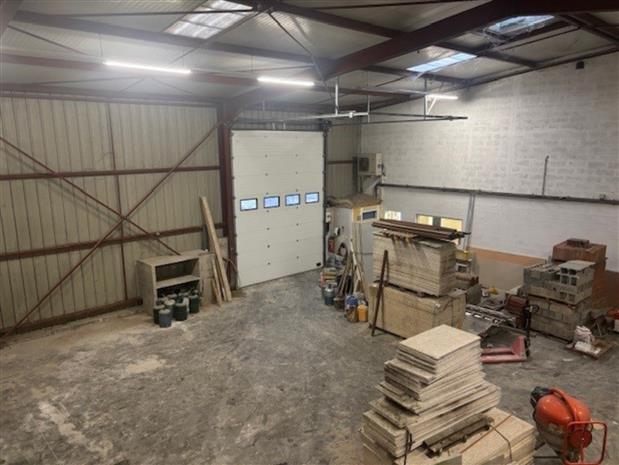 Local d'activités Location 91160 CHAMPLAN