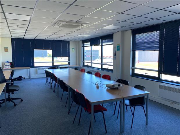 Entrepôt / Local d'activités Location 45130 MEUNG SUR LOIRE