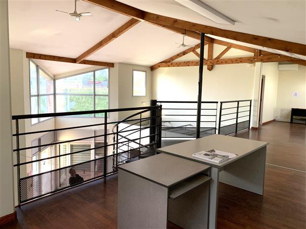 Bureau Location 31140 AUCAMVILLE