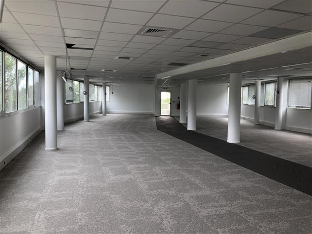 Bureau Location 06560 VALBONNE