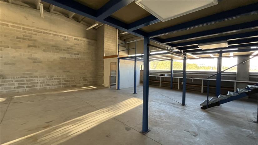 Local d'activités Location 06600 ANTIBES 165 RUE DES CISTES