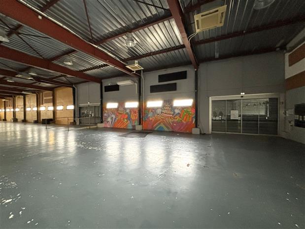 Local d'activités Location 31100 TOULOUSE