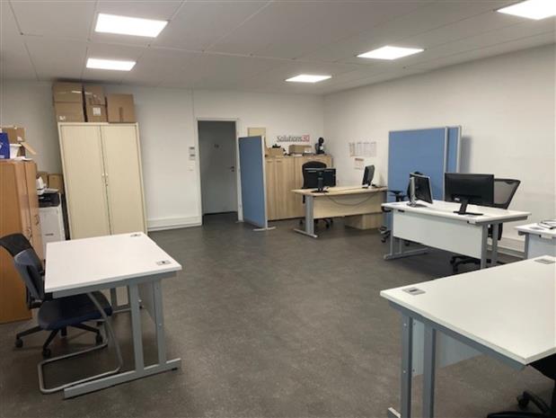 Local d'activités Location 06510 CARROS