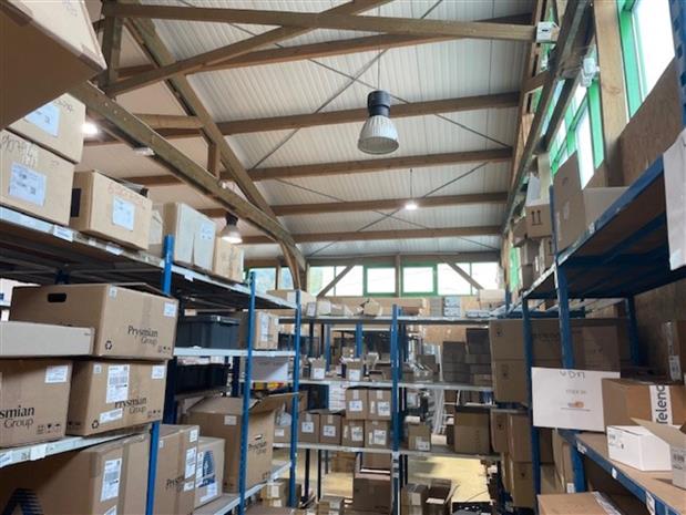 Local d'activités Location 06510 CARROS