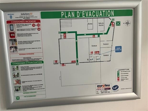 Local d'activités Location 06510 CARROS