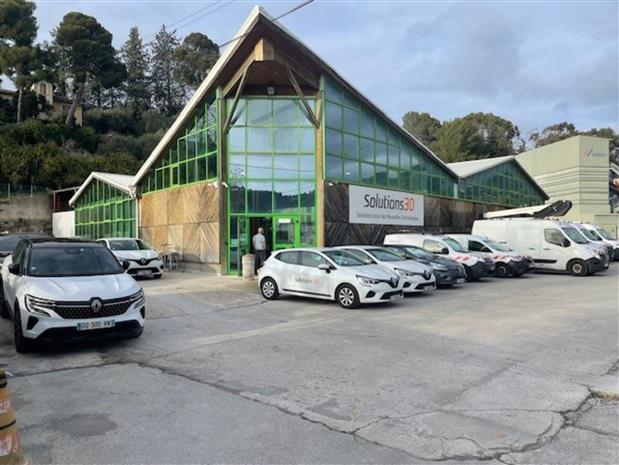 Local d'activités Location 06510 CARROS