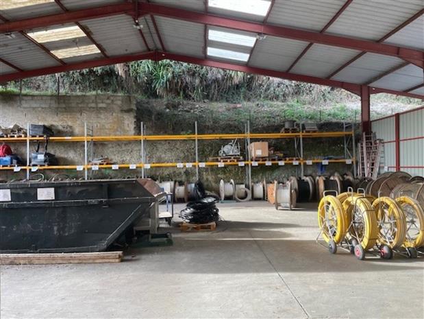 Local d'activités Location 06510 CARROS