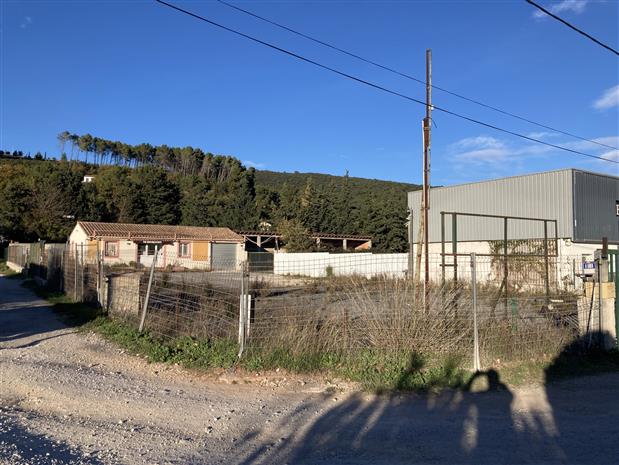 Local d'activités Location 83340 LE CANNET DES MAURES