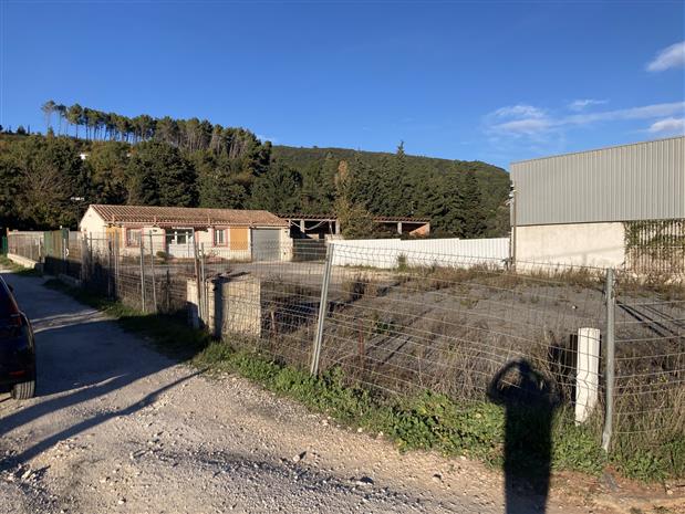 Local d'activités Location 83340 LE CANNET DES MAURES
