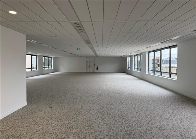 Bureau Location 75019 PARIS  RUE SIGMUND FREUD