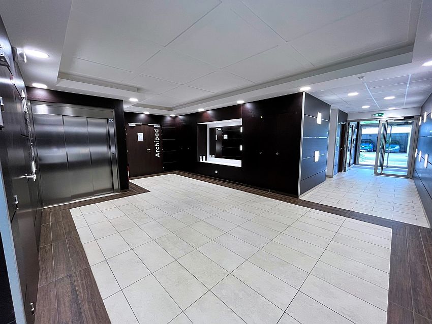 Bureau Location 06560 VALBONNE