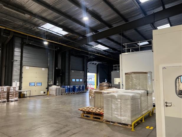 Entrepôt / Local d'activités Location 13290 AIX EN PROVENCE