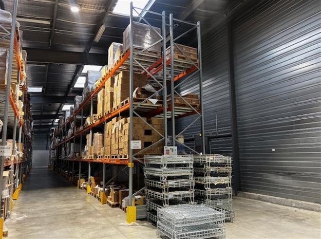 Entrepôt / Local d'activités Location 13290 AIX EN PROVENCE