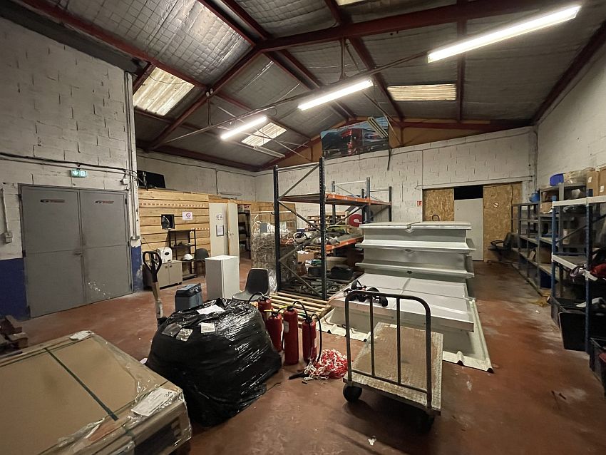 Local d'activités Location 34670 BAILLARGUES