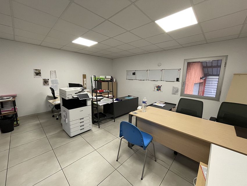 Local d'activités Location 34670 BAILLARGUES