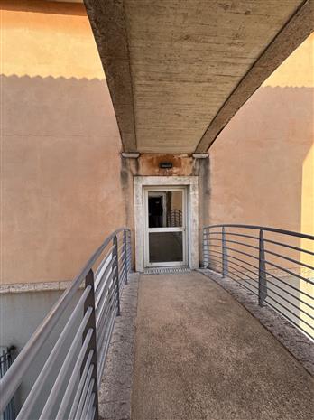 Bureau Location 13016 MARSEILLE