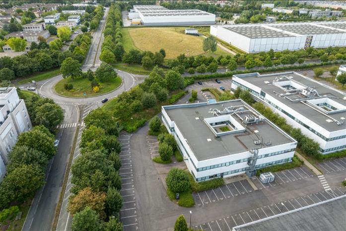 Local d'activités Location 95800 CERGY