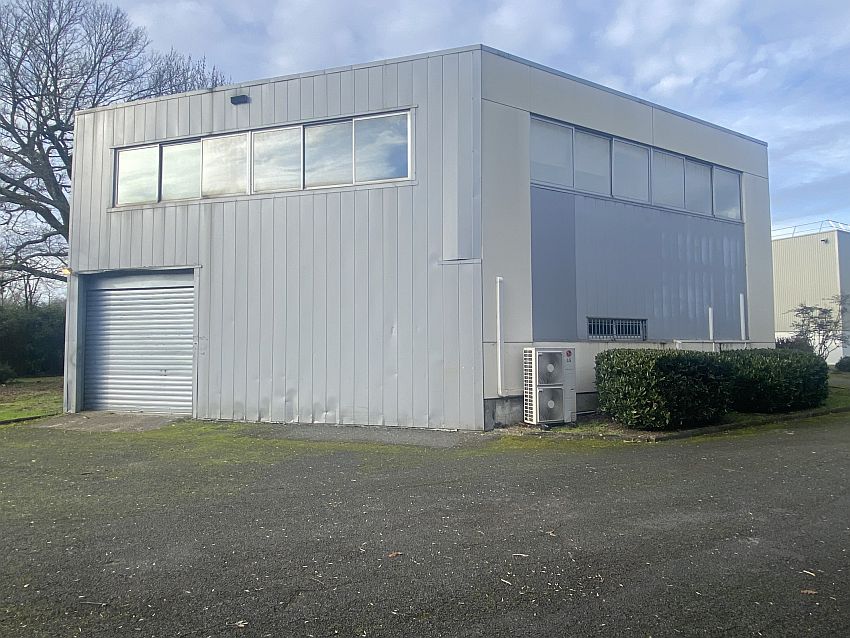 Local d'activités Location 33170 GRADIGNAN