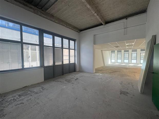 Local d'activités Location 92000 NANTERRE