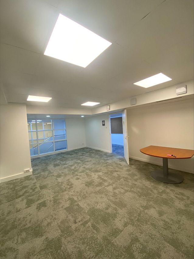 Bureau Location 75004 PARIS 15 RUE DES LIONS SAINT PAUL