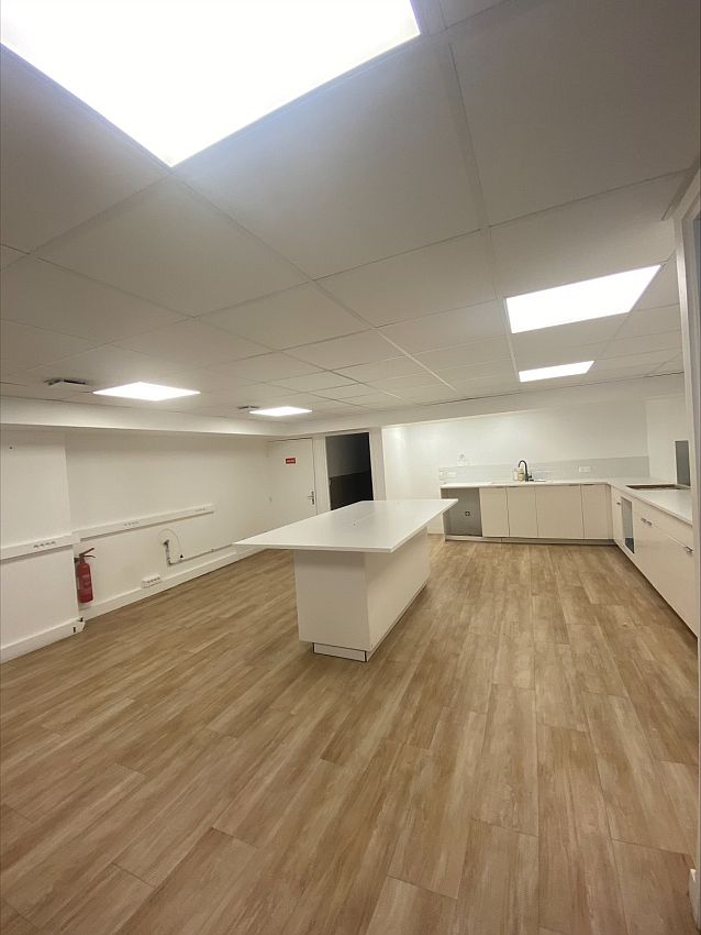 Bureau Location 75004 PARIS 15 RUE DES LIONS SAINT PAUL