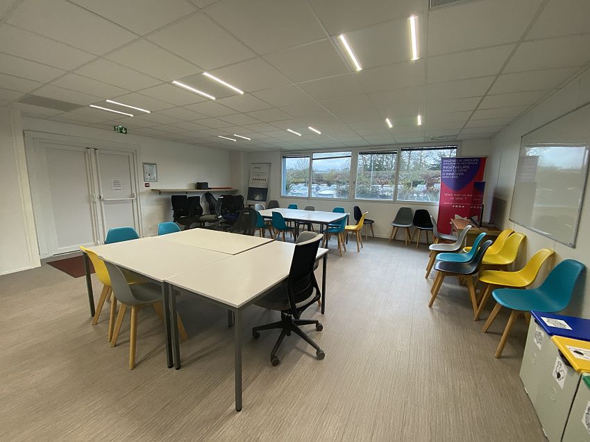 Bureau Location 35170 BRUZ 7 RUE DES COURTILLONS