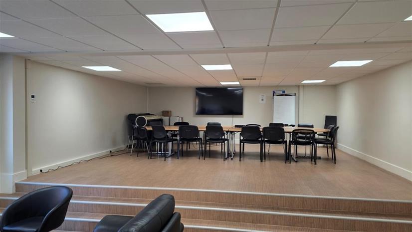 Local d'activités Location 77090 COLLEGIEN