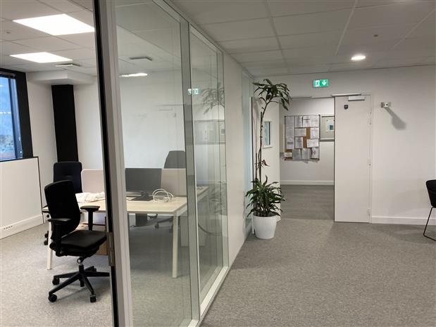 Bureau Location 44800 ST HERBLAIN