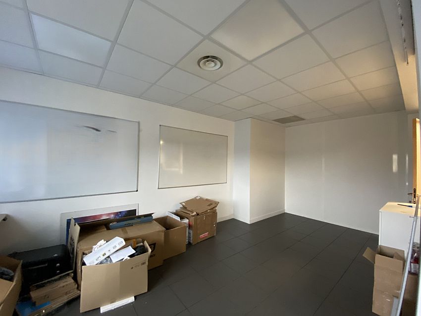 Bureau Location 34470 PEROLS