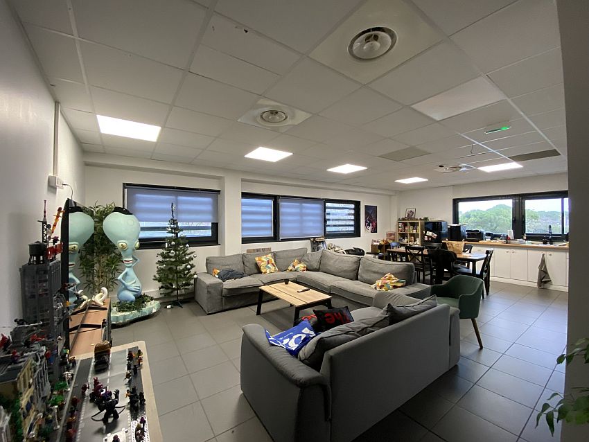 Bureau Location 34470 PEROLS