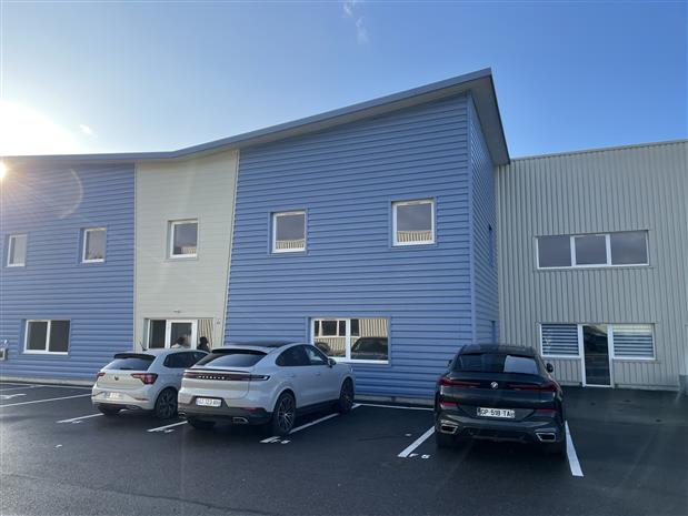 Local d'activités Vente/Location 01360 BELIGNEUX