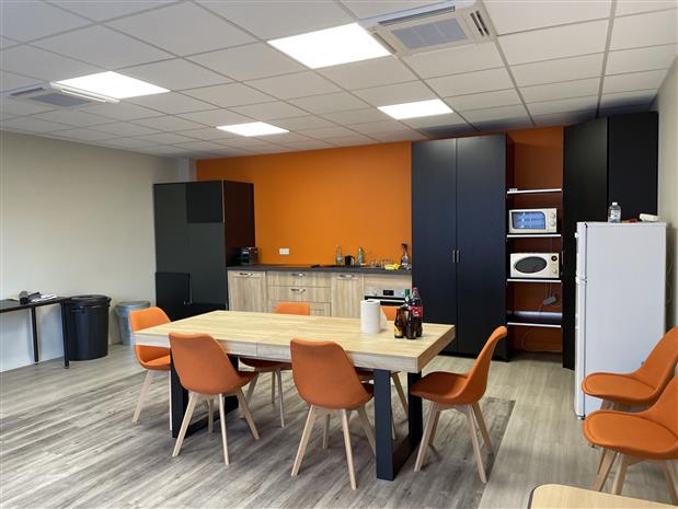 Local d'activités Vente/Location 01360 BELIGNEUX