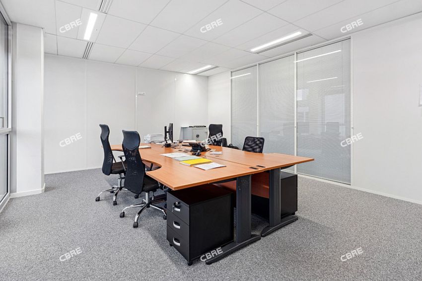 Bureau Vente 33300 BORDEAUX 2 AVENUE ANDRE REINSON