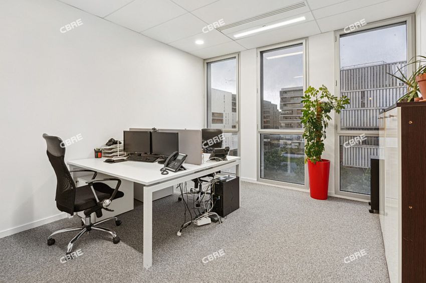 Bureau Vente 33300 BORDEAUX 2 AVENUE ANDRE REINSON