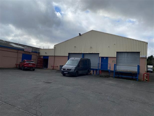 Local d'activités Location 60520 LA CHAPELLE EN SERVAL