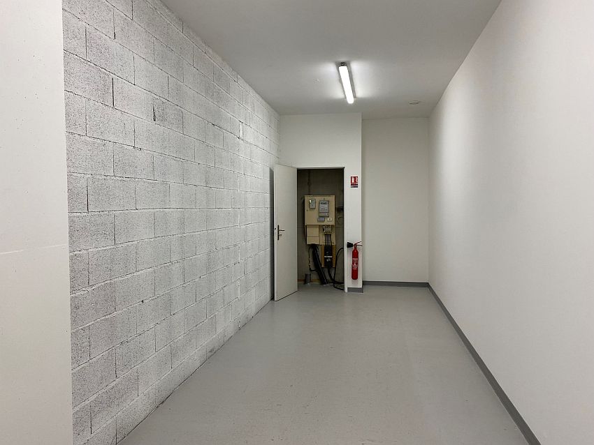 Commerce Location 34000 MONTPELLIER