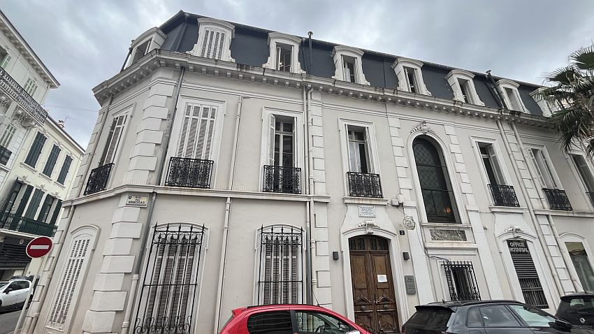 Bureau Location 06400 CANNES