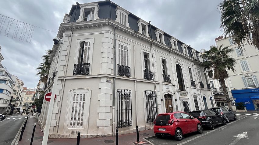 Bureau Location 06400 CANNES