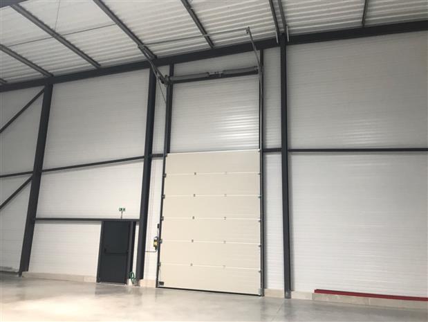 Local d'activités Location 83870 SIGNES