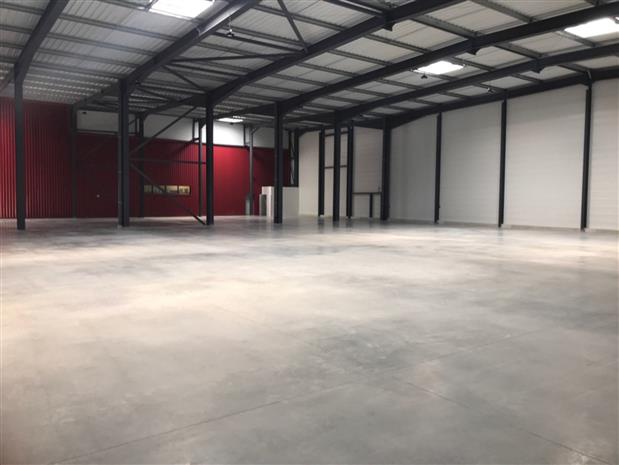 Local d'activités Location 83870 SIGNES