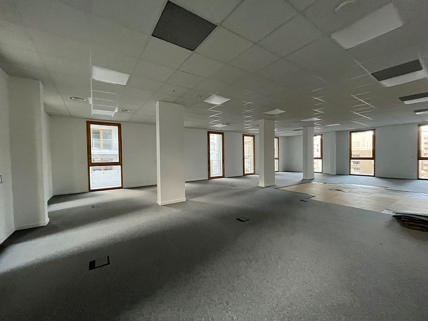 Bureau Location 06200 NICE