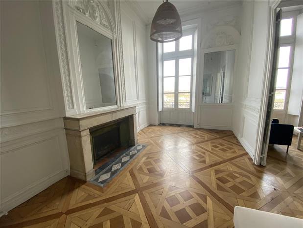 Bureau Location 33000 BORDEAUX 2 BIS PLACE JEAN JAURES