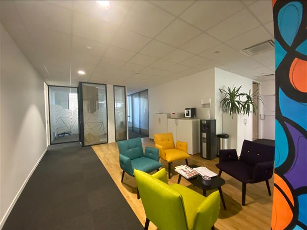 Bureau Location 35136 ST JACQUES DE LA LANDE