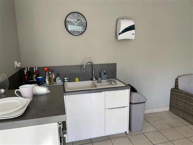 Local d'activités Location 83170 BRIGNOLES