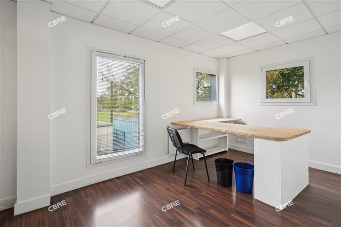 Local d'activités Vente/Location 33140 CADAUJAC