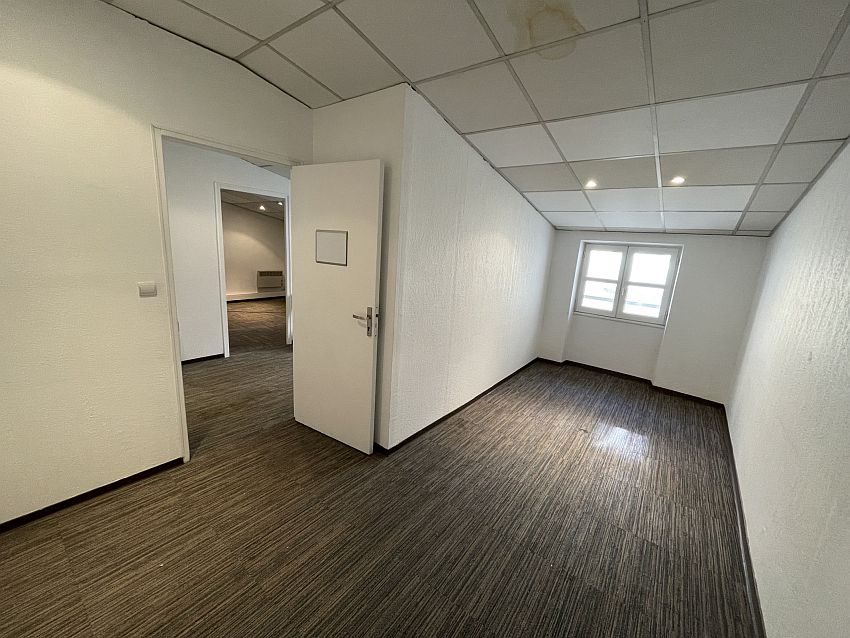 Bureau Location 83000 TOULON